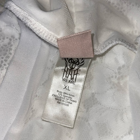 NWT HAH Bodysuit Sz XL🤍 - Picture 13 of 16